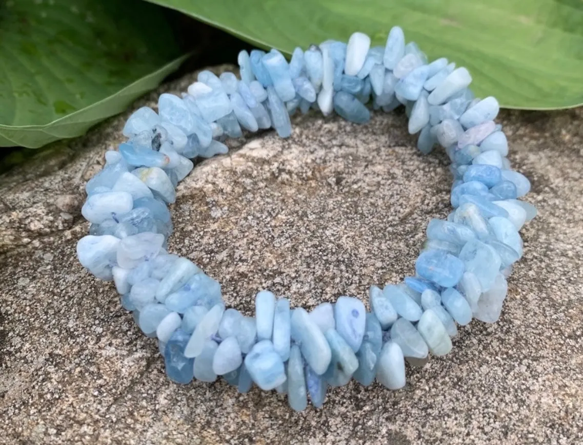 Aquamarine chip crocheted bracelet