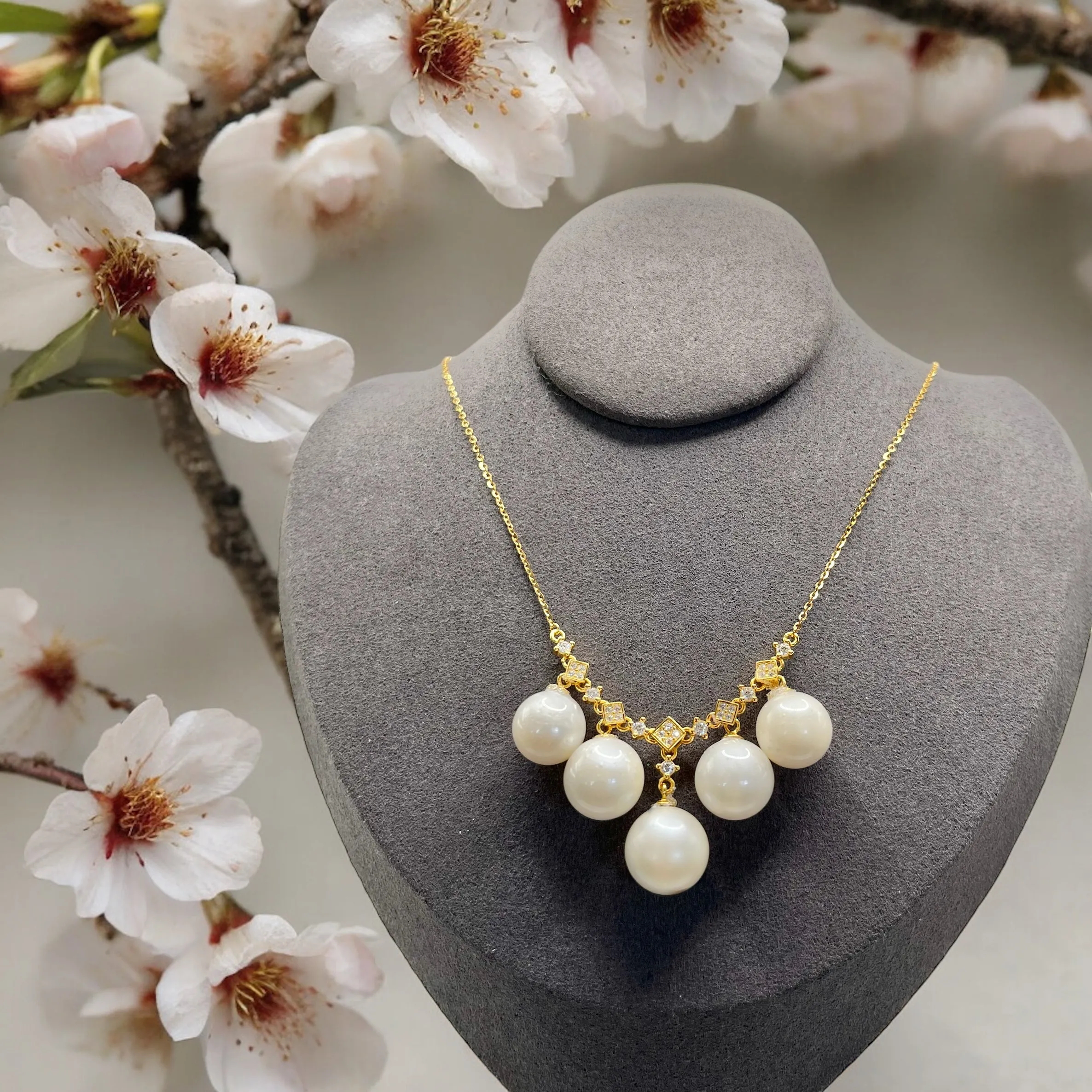 AUTHENTIC SOUTH SEA PEARL NECKLACE
