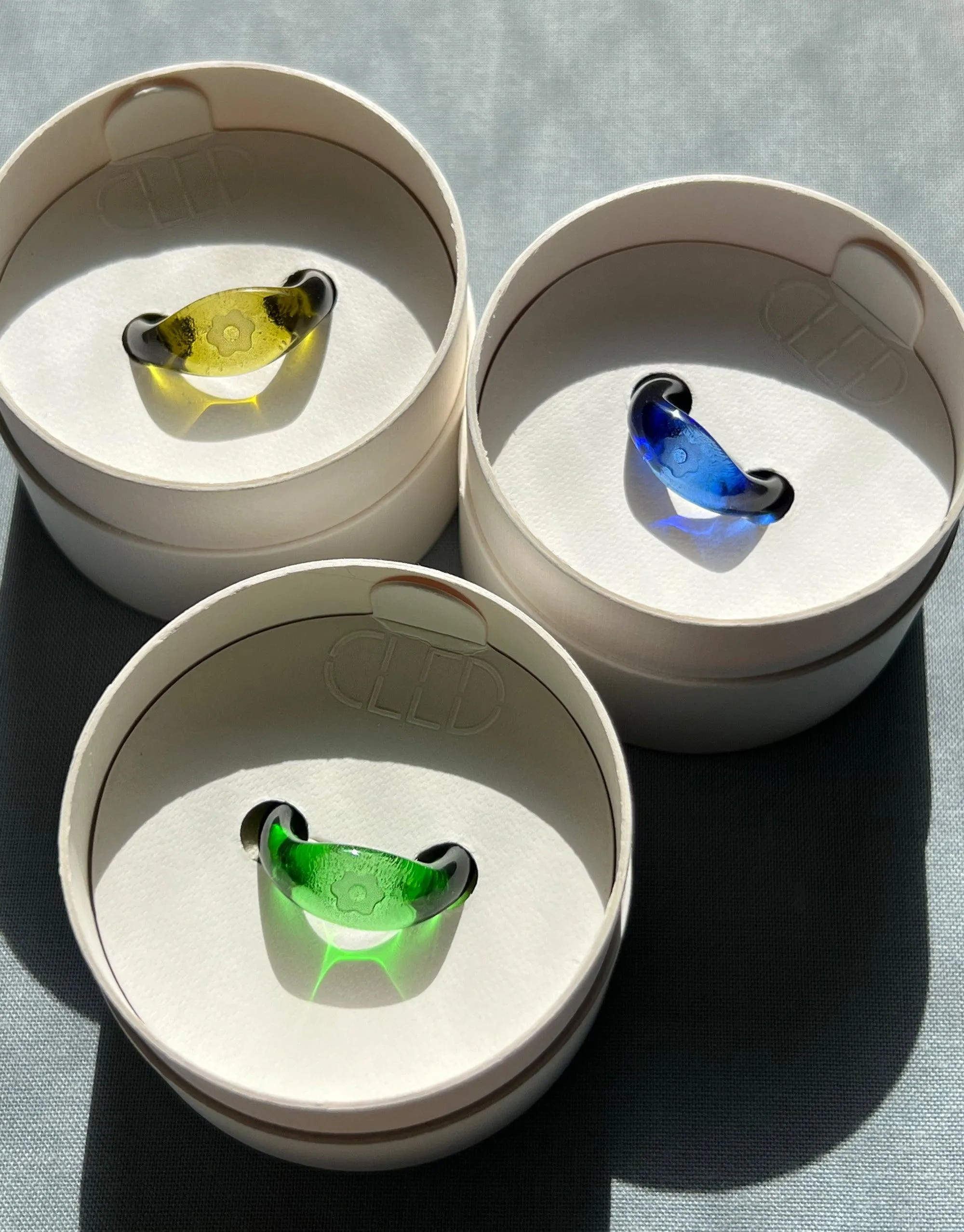 Avens Signet Ring