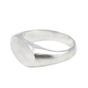 BRUSHED SIGNET RING