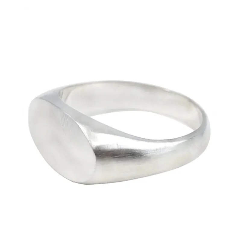 BRUSHED SIGNET RING