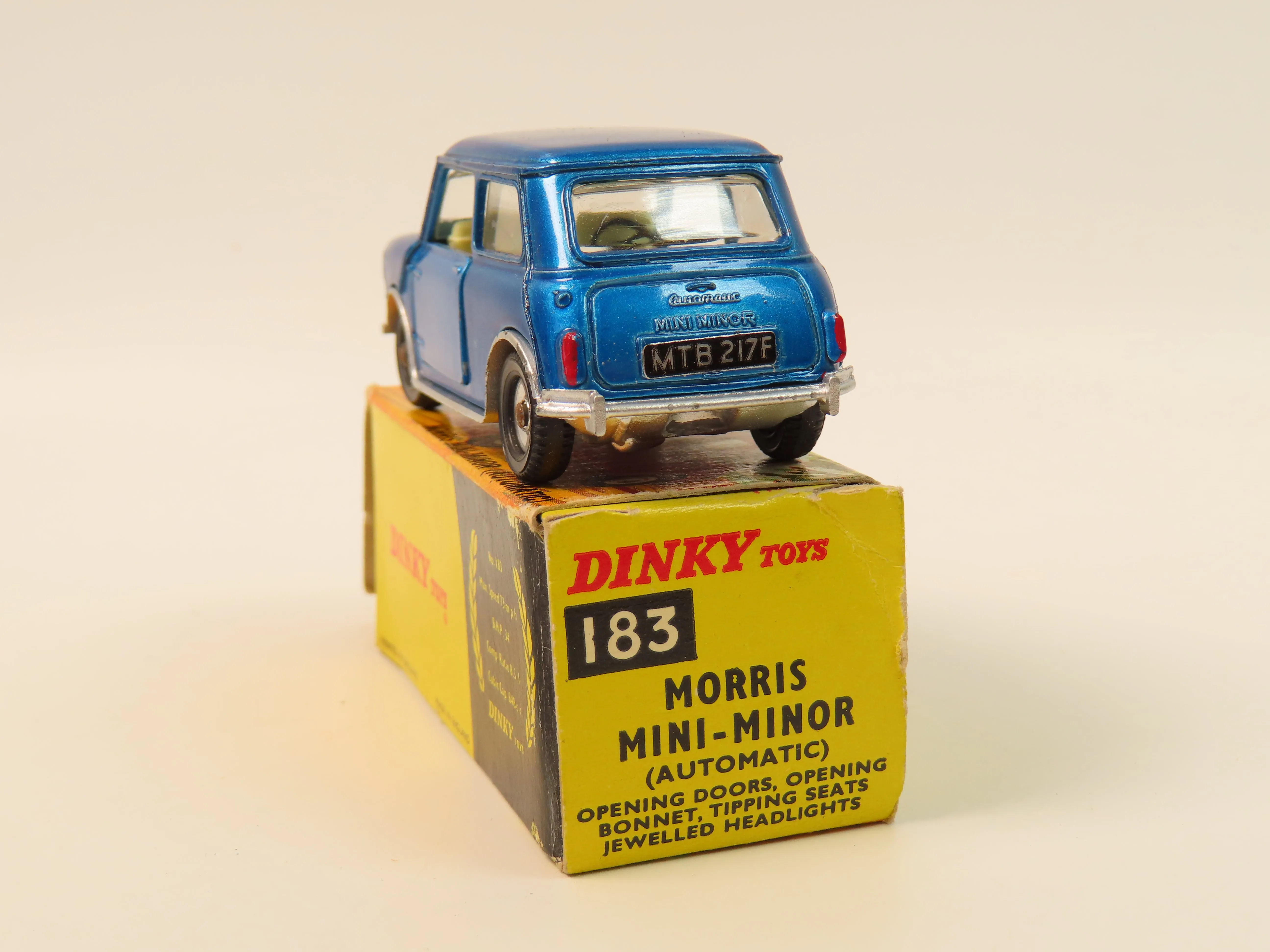 Dinky 183 Morris Mini-Minor, Very Near Mint/Boxed! Scarce colour!
