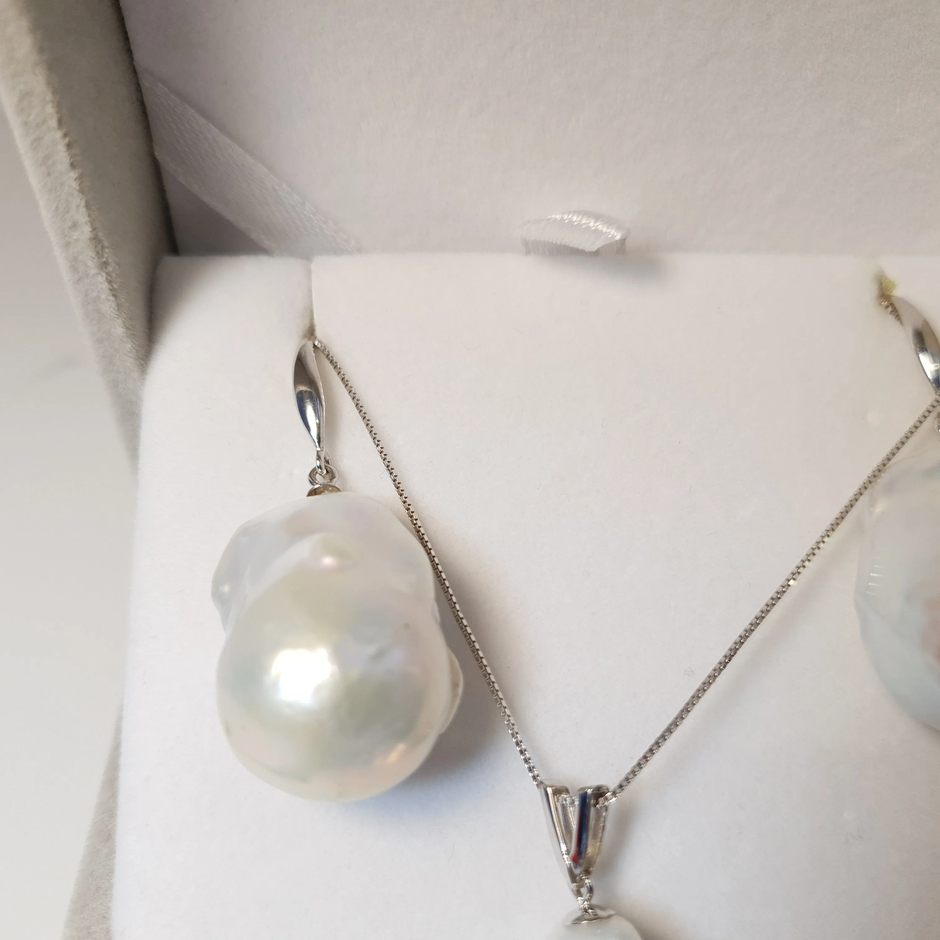 Extra large Baroque pearl set, sterling silver