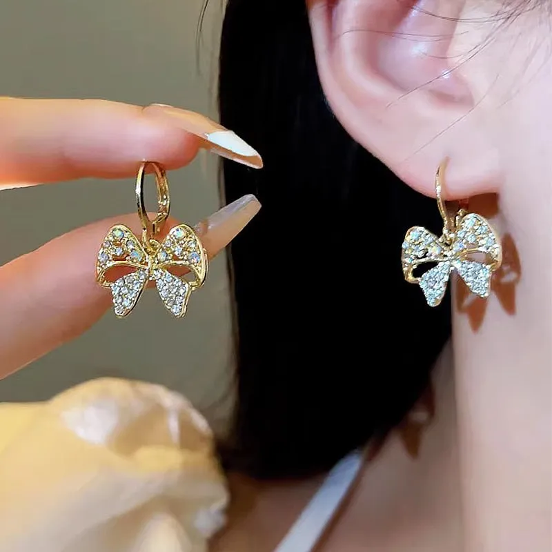 Flower Earrings For Women Sparkling Zircon Ear Pendant Green Color Fashion Korean Cuff Clip Earrings Wedding Party Jewelry Gifts