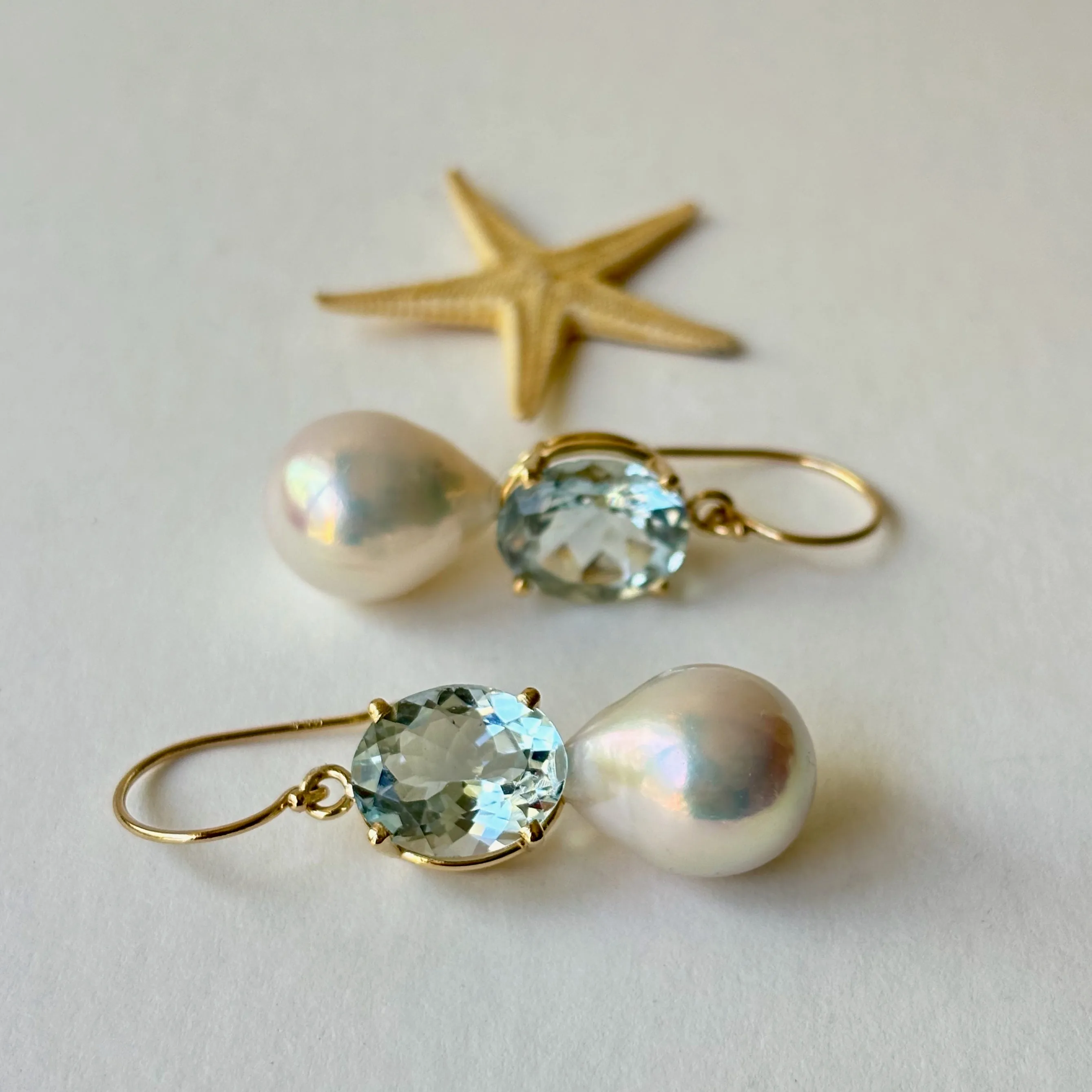 GLAMOROUS METALLIC LUSTER BLUE TOPAZ 14K PEARL EARRINGS