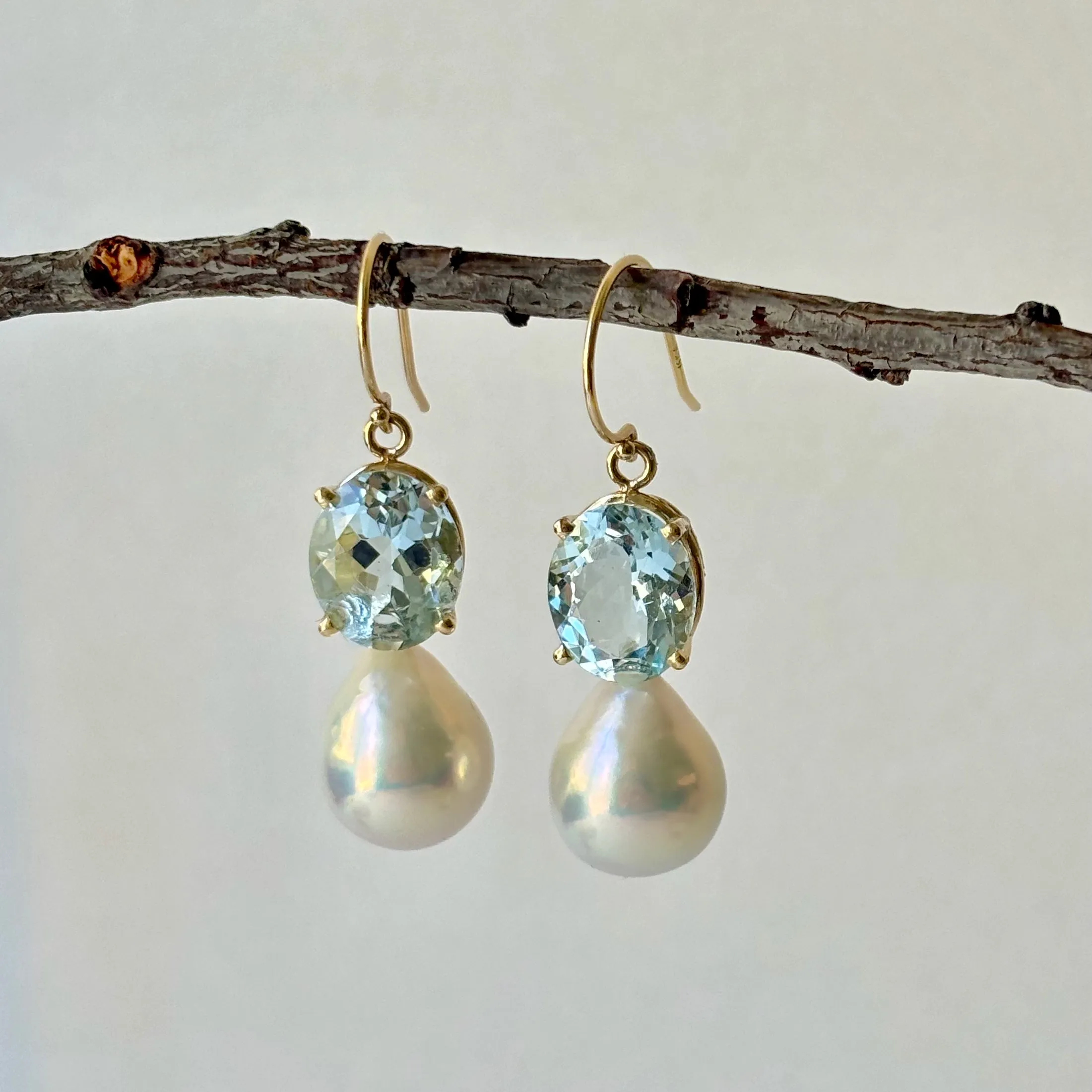 GLAMOROUS METALLIC LUSTER BLUE TOPAZ 14K PEARL EARRINGS