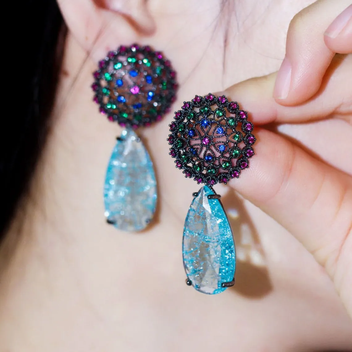 HIVAGI® Dazzle in Style: Geometric Water Drop Zircon Earrings – The Perfect Accessory for Every Occasion!