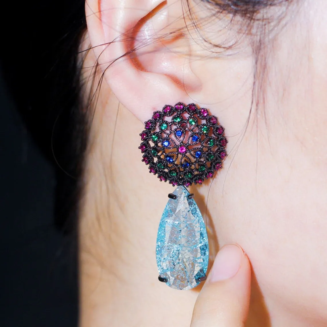 HIVAGI® Dazzle in Style: Geometric Water Drop Zircon Earrings – The Perfect Accessory for Every Occasion!