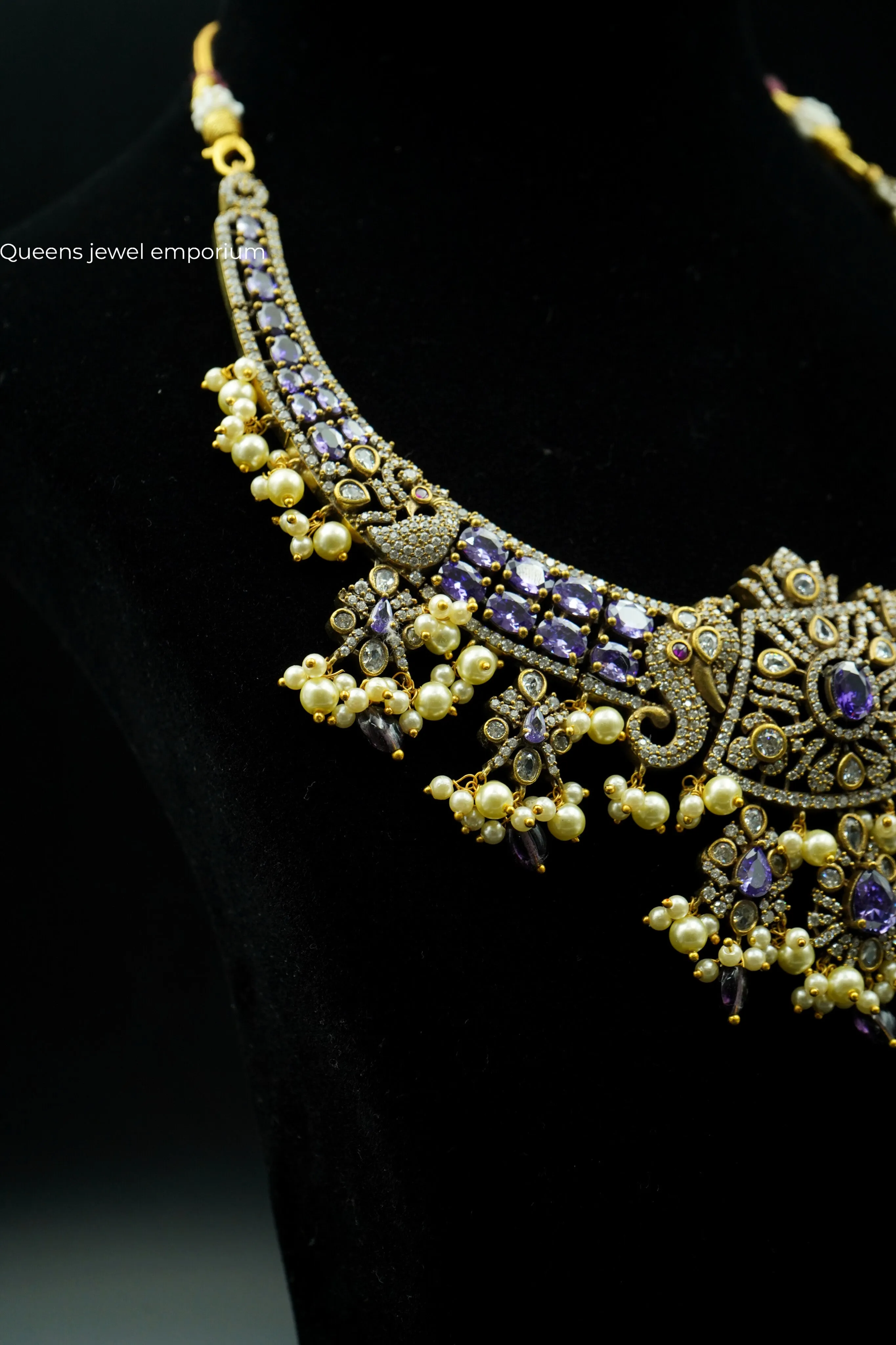 LAKSHITA NECKLACE