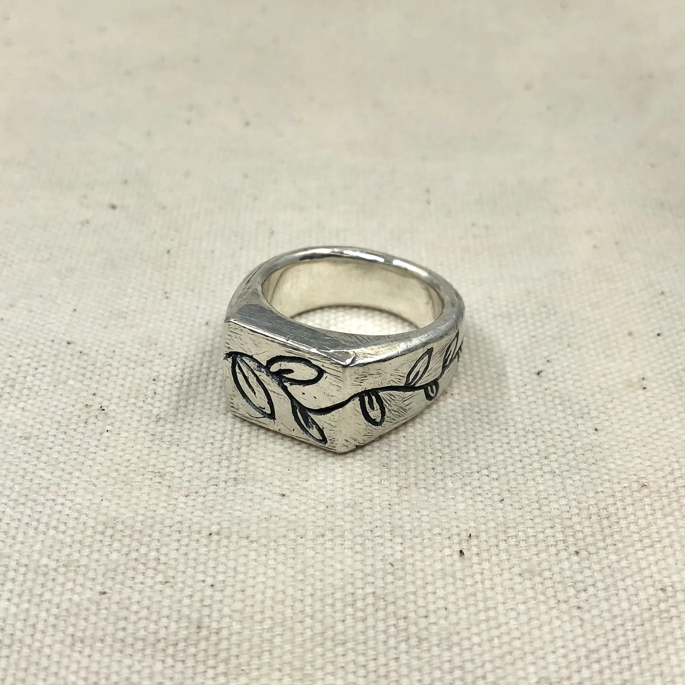 Laurel Signet Ring