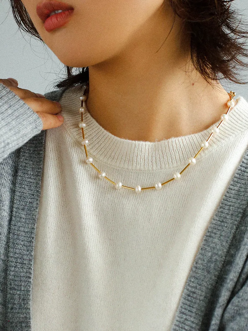 Metal Large and Small Round Pearl Beaded Necklace