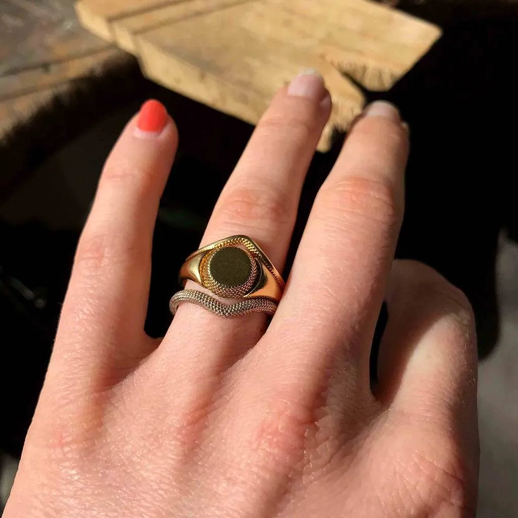 Paragon Signet Ring