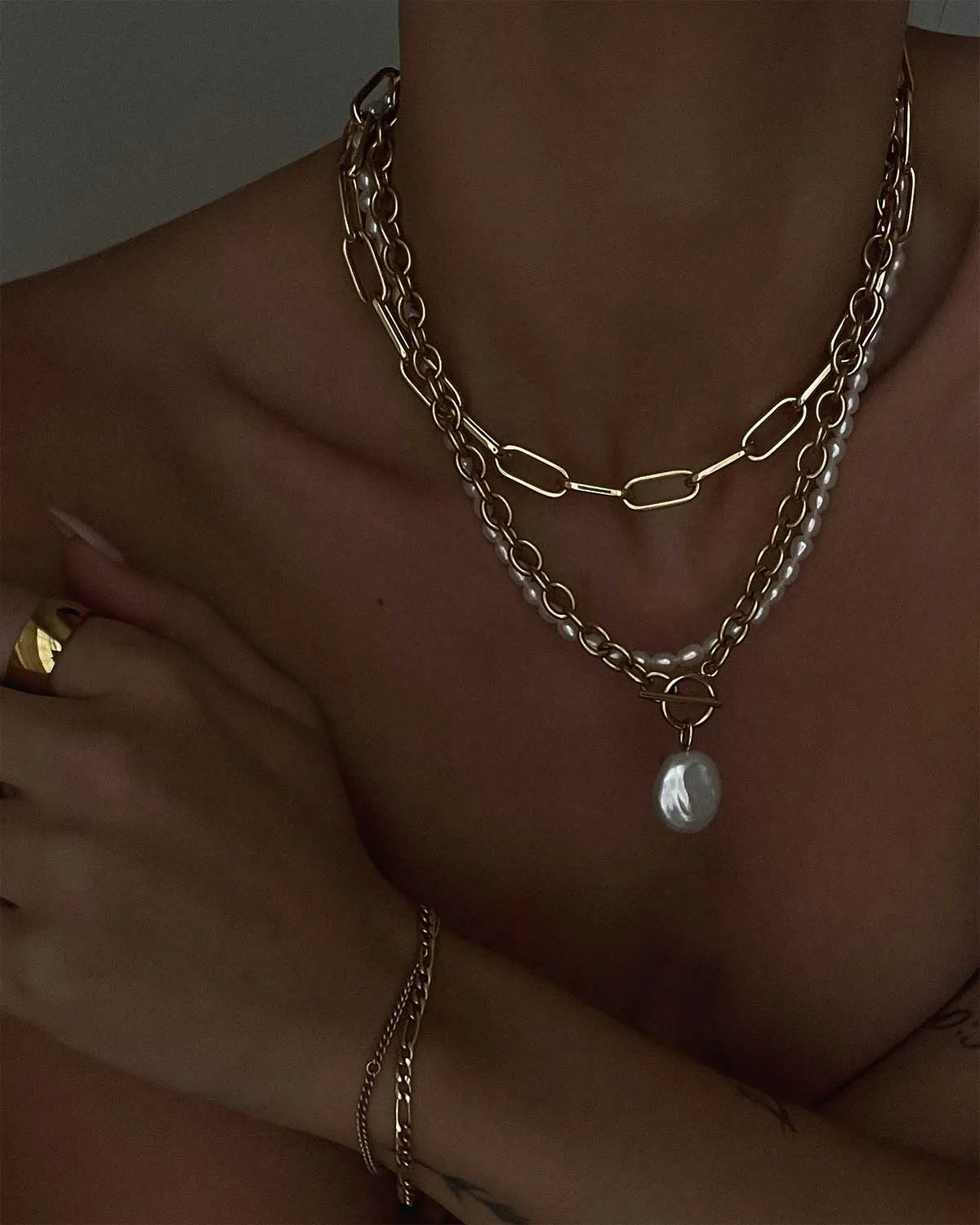 PEARL OBSESSION NECKLACE