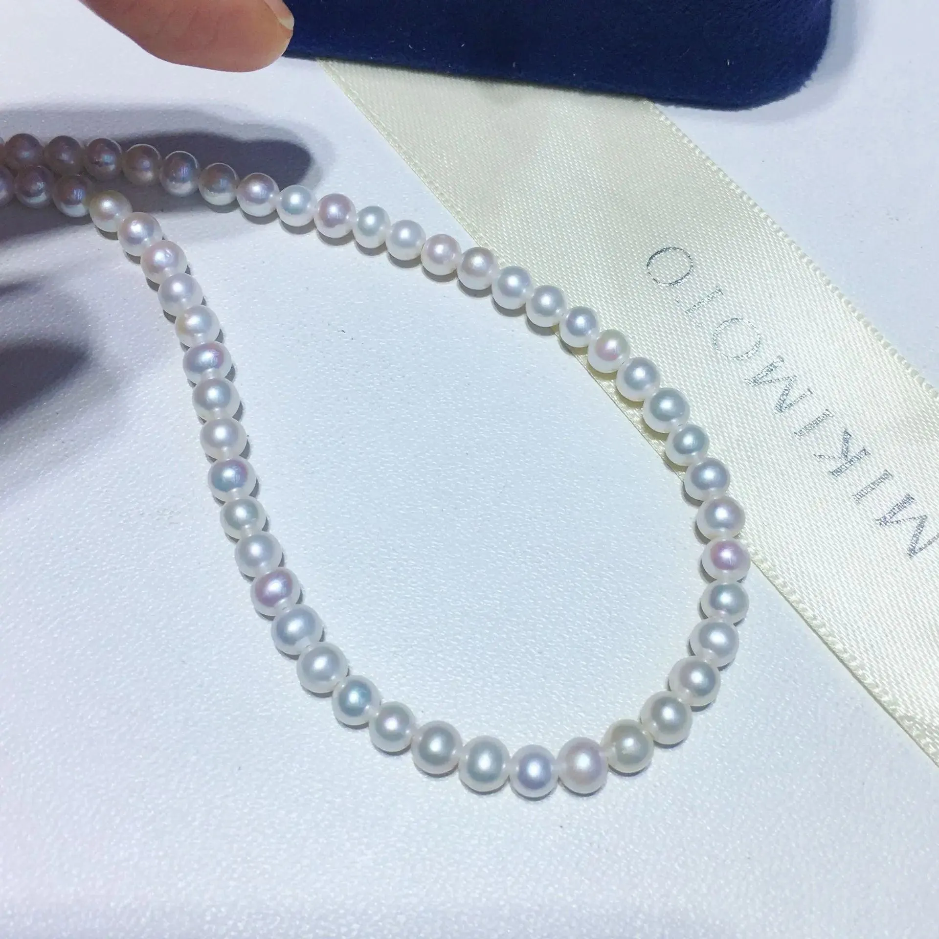 Small Round Pearls 18K Gold Necklace