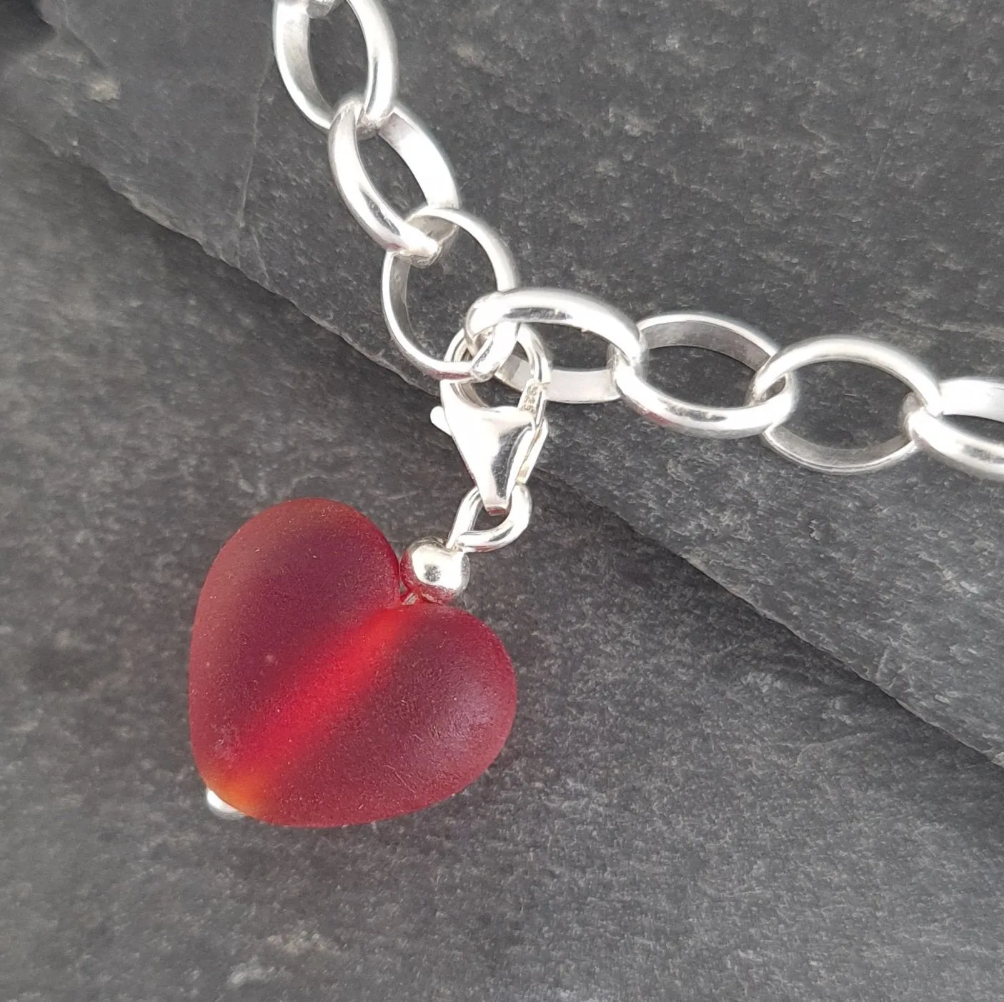 Velvet & Gloss - Cora Heart Clip on Charms