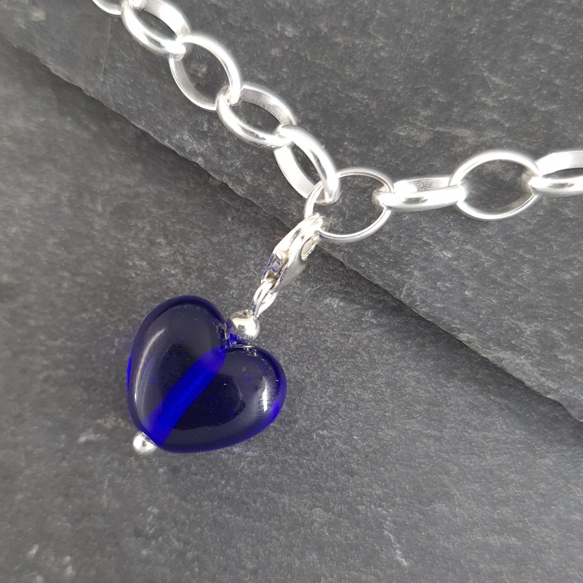 Velvet & Gloss - Cora Heart Clip on Charms