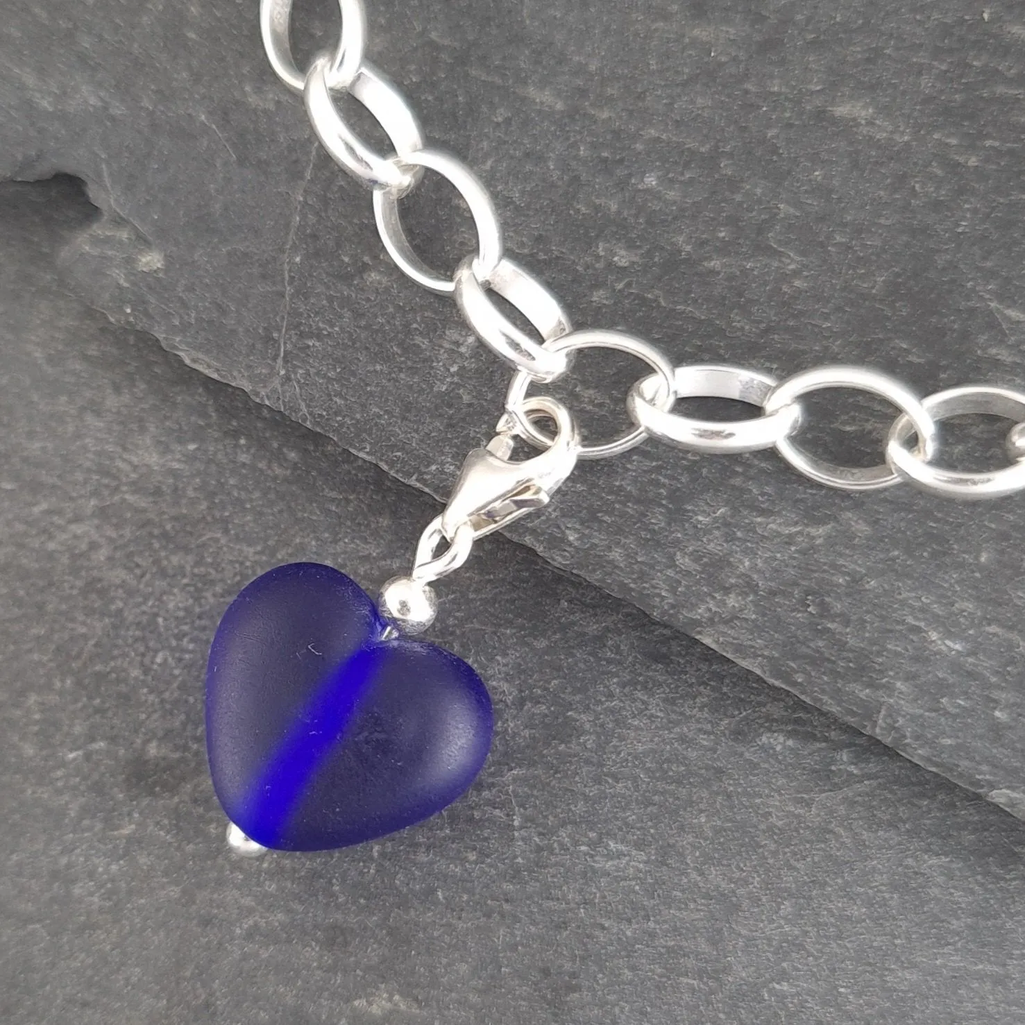 Velvet & Gloss - Cora Heart Clip on Charms