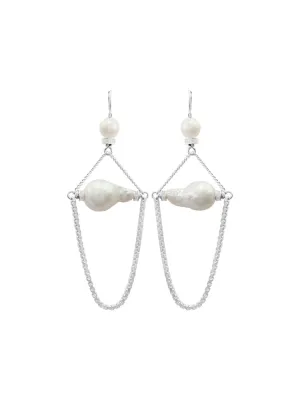 Venus Pearl Earrings